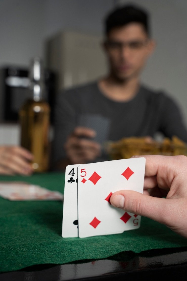 Tampilan antarmuka platform apletoto di perangkat mobile Indonesia